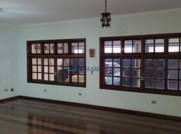 Comercial · 480m² · 5 Quartos · 4 Vagas · Sobrado de 03 andares, 05 dormitórios. Alto padrão próximo ao Aeroporto!