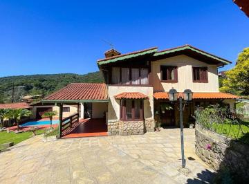 b8f6577d305be72a17888da366e5dfb781439e36 · Casa com 5 dormitórios à venda, 208 m² por R$ 1.650.000,00 - Carlos Guinle - Teresópolis/RJ