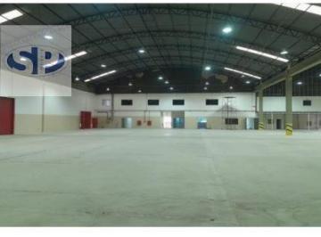 Comercial · 4000m² · Galpão em Jardim Itaquiti - Barueri