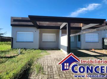 Casa de 2 quartos, Imbé · XG13 - Excelente geminado localizado a 50 metros do mar no balneário Mariluz