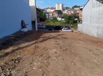 De uma rua a outra · Terreno Novo Horizonte parte alta, baixamos R$ 20.000,00