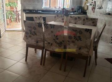 Casa · 142m² · 3 Quartos · 2 Vagas · SOBRADO COM 3 DORMITÓRIOS, SENDO 1 SUÍTE, 2 VAGAS DE GARAGEM