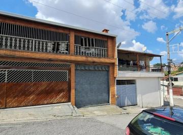 Casa · 290m² · 3 Quartos · 2 Vagas · Capão Redondo Jd Lilah excelente local sobrado 290m² área construída NÃO DA FINANCIAMENTO !!!