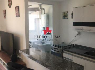 Apartamento · 38m² · 1 Quarto · 1 Vaga · Apartamento em frente ao Metrô Tatuapé, 38m², 1 dormitório, sala com varanda e 1 vaga