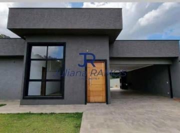 Casa · 177m² · 3 Quartos · 2 Vagas · Casa Térrea com 3 suítes em um belíssimo Loteamento Fechado em Atibaia