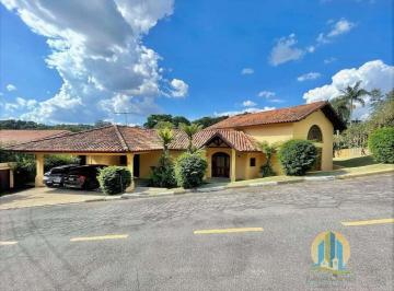 Casa · 586m² · 4 Quartos · 3 Vagas · CASA TÉRREA À VENDA
