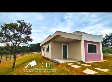 Casa · 97m² · 3 Quartos · 5 Vagas · Chácara de 3 quartos com piscina e aquecimento solar no Condomínio Tiradentes em Brumadinho