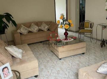 Casa · 236m² · 6 Quartos · 1 Vaga · Casa à venda, 6 quartos, 2 suítes, 1 vaga, CENTRO - ITAUNA/MG