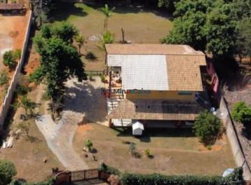 Rural · 1700m² · 3 Quartos · 5 Vagas · Casa com terreno de 3200m² no Arataquinha!