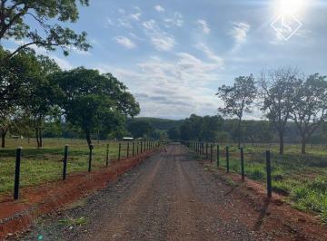 Rural · 20ha · 1 Quarto · Fazenda em Felixlândia 20 hectares, casa, curral e córrego