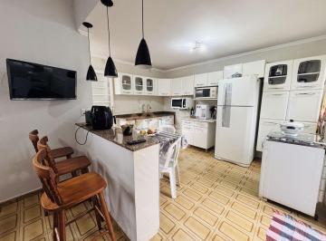 Casa · 168m² · 3 Quartos · 2 Vagas · Casa à venda com 3 quartos no Bairro Jardim Castelo Branco, em Ribeirão Preto / SP