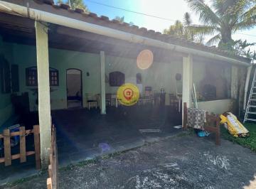 Casa · 360m² · 2 Quartos · 4 Vagas · Casa a 130 Metros da Praia – Conforto e Praticidade em Rua Pavimentada