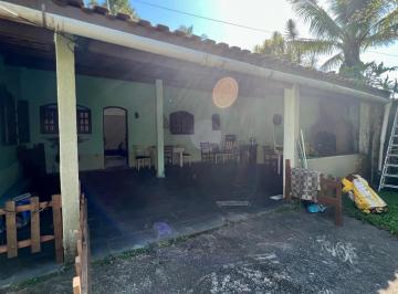 Casa · 360m² · 2 Quartos · 4 Vagas · Casa a 130 Metros da Praia – Conforto e Praticidade em Rua Pavimentada