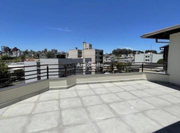 Apartamento · 210m² · 3 Quartos · 1 Vaga · Cobertura à venda no bairro Santa Catarina