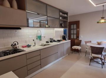 Apartamento de 3 quartos, Fortaleza · Apartamento com 150 m2, 3 quartos sendo 3 suítes, Bairro: Meireles