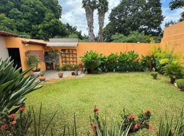 Foto · Imperdível oportunidade: Casa à venda no Setor Sul, Goiânia-GO, 3 quartos, 2 suítes, 3 salas, 5 banh