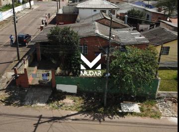 Casa · 230m² · 3 Quartos · 2 Vagas · Casa Residencial e Comercial em Uvaranas