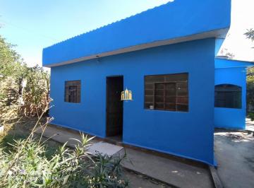 Foto 01 · Casa à venda em Esmeraldas-MG, bairro Novo Retiro: 5 quartos, 2 salas, 2 banheiros, 5 vagas de garag