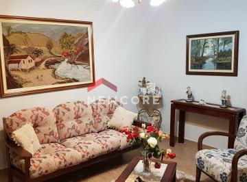 Casa · 110m² · 2 Quartos · 4 Vagas · Casa em Rua Augusto dos Reis - Alto - Botucatu/SP