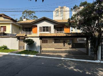 Casa de 6 quartos, São Paulo · Casa a venda reformada com 6 quartos no Parque dos Principes - Butantã