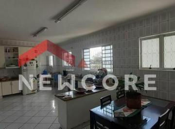 Casa · 685m² · 4 Quartos · 3 Vagas · Sobrado em Avenida da Saudade - Centro. - Centro - Tremembé/SP