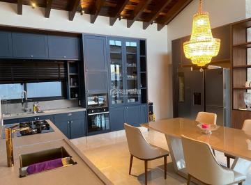 Casa · 231m² · 3 Quartos · 3 Vagas · Casa à venda no bairro Ribeirão do Lipa - Cuiabá/MT