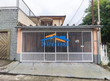 Casa · 210m² · 4 Quartos · 2 Vagas · Excelente sobrado, com 210m², 4 dormitórios, 1 suíte no Jardim Pinheiros
