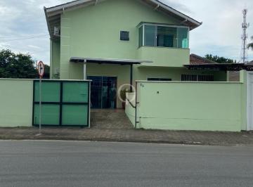 Foto 01 · Sala comercial com 24m², com banheiro. Localizada no bairro Boa vista próximo ao supermercado pague