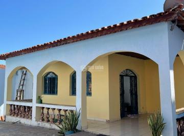 Casa · 3 Quartos · 2 Vagas · Casa Térrea -Bairro Santa Rosa 2