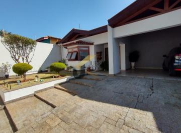 Foto 02 · Casa térrea à Venda, Parque São Quirino, Campinas. Num terreno de 420 m² uma construção térrea de 28
