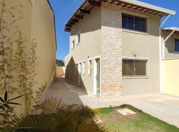 Foto 01 · Oportunidade Imperdível: Casa à venda em Esmeraldas-MG, Bairro São Pedro, com 3 quartos, 1 suíte e 4