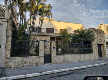 Casa · 390m² · 4 Quartos · 6 Vagas · Sobrado Jardim da Saúde com 18 mt de frente , 4 Dormitórios, 3 Suítes. Aceita Permuta