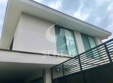 Casa · 300m² · 1 Quarto · 5 Vagas · O imóvel está bem localizado e totalmente reformado p comercial,  abrimos várias salas
