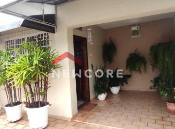 Casa · 100m² · 3 Quartos · 2 Vagas · Casa em  Rua Capitão José Paes de Almeida - Alto - Botucatu/SP