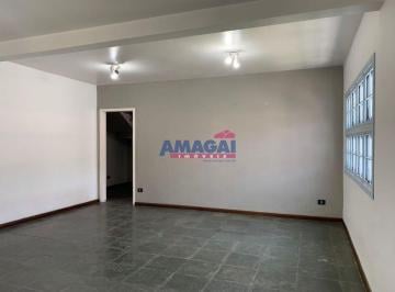 Casa · 232m² · 4 Quartos · 4 Vagas · Sobrado para venda no Jardim Sta Maria