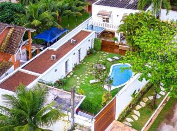 Casa · 300m² · 5 Quartos · 2 Vagas · Casa À VENDA na praia da Enseada em Guarujá, região Jardim Virgínia.