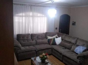 Casa · 226m² · 3 Quartos · 2 Vagas · Casa com 226m² localizada no Bairro Terra Nova II em São Bernardo do Campo - SP.