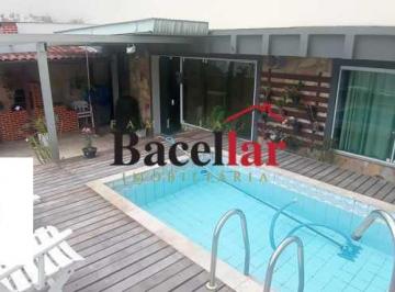 Apartamento · 182m² · 4 Quartos · 2 Vagas · Cobertura - 4 qtos - Parte Nobre