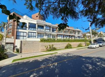 Apartamento · 32m² · 1 Quarto · 1 Vaga · Studio (estúdio) no Cacupé