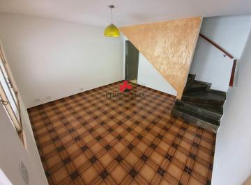 Casa · 250m² · 3 Quartos · 2 Vagas · Sobrado Frontal com 3 dormitórios sendo 1 suíte e 2 vagas na Penha