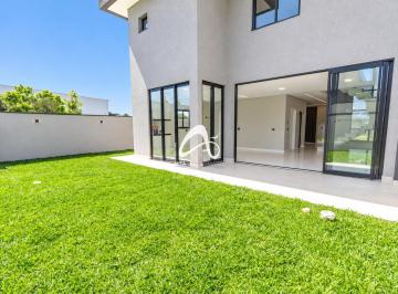 Casa · 257m² · 3 Quartos · 4 Vagas · Sobrado Alto Padrão em Condomínio • Aviação