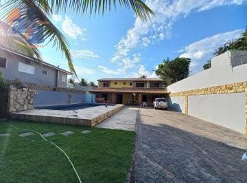 Casa · 200m² · 5 Quartos · 6 Vagas · Casa c/amplo quintal Apenas 150 metros do Mar Pronta Para Morar!