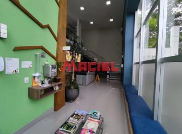 Comercial · 350m² · 4 Vagas · EXCELENTE PONTO COMERCIAL NA VILA ADIANA ALUGADO COM RENDA