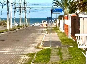 321856_i4D6xt7639pROXIoA2_32185668b9e70d70763.jpg · Duplex/sobrado à venda, com 2 dormitórios, 2 suítes 1 vaga, no Centro de Xangri-lá/RS