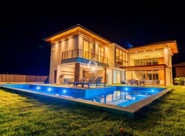 Casa de 7 quartos, Mata de São João · Magnífica casa em Praia do Forte