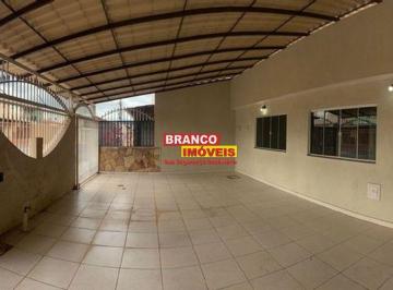 Casa · 130m² · 4 Quartos · 4 Vagas · Casa 4 quartos para Venda Guará II, Brasília melhor Quadra