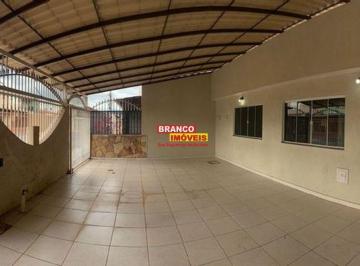 Casa · 130m² · 4 Quartos · 4 Vagas · Casa 4 quartos para Venda Guará II, Brasília melhor Quadra