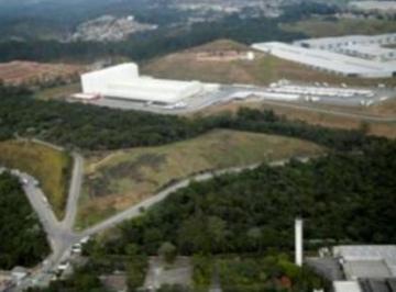 Terreno , Embu das Artes · Terreno à venda no Embu das Artes 35.404m² de área a poucos metros da BR116
