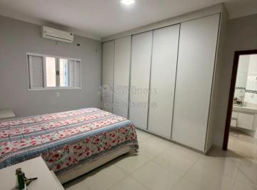 Casa · 244m² · 3 Quartos · 4 Vagas · São Marco excelente casa de 3 dormitórios térrea