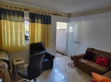 Casa · 140m² · 4 Quartos · 2 Vagas ·  Casa à Venda no Bairro De Lorenzi – 3 Dormitórios, Suíte, com 2 vagas de garagem mais Edícula Boitu